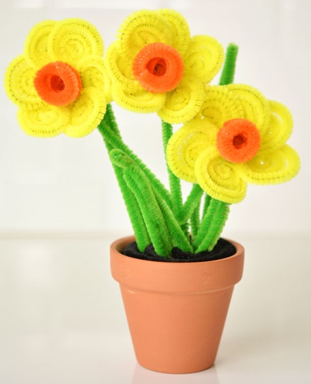Pipe Cleaner Daffodil Bouquet